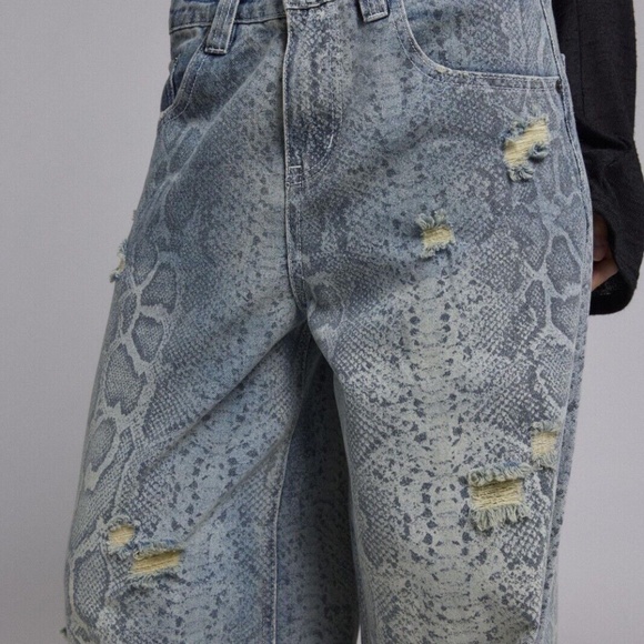 BRAND NEW Ragged Priest Snake Print Jeans Slim Sweeper Jean wSnake Print SIZE 28 - Picture 2 of 6